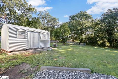 136 Spring St, Greer, SC 29650 photo 8