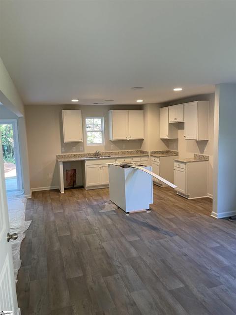 242 Springfield Cir, Easley, SC 29642 photo 3