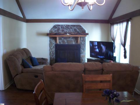 107 Garden Ct, Easley, SC 29642 photo 7