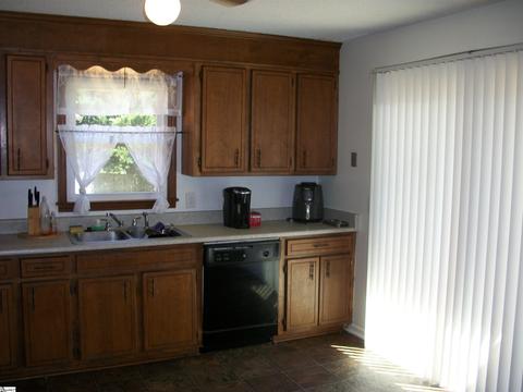 107 Garden Ct, Easley, SC 29642 photo 5
