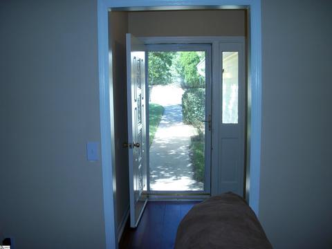 107 Garden Ct, Easley, SC 29642 photo 2