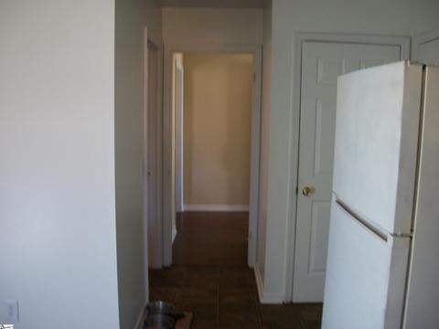 107 Garden Ct, Easley, SC 29642 photo 4