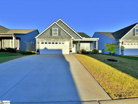 529 Thomas Edwards Ln, Greer, SC 29651 photo 1