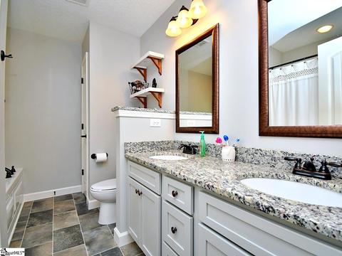 529 Thomas Edwards Ln, Greer, SC 29651 photo 6