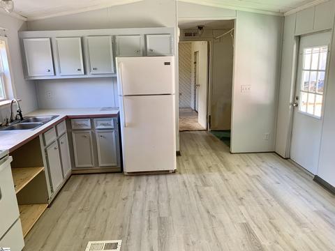 205 Amarillo Trl, Greer, SC 29651 photo 2