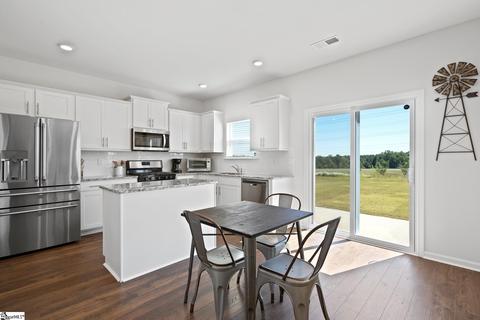128 Light Spring Rd, Easley, SC 29642 photo 4