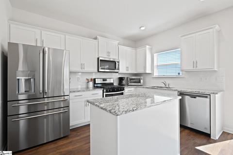 128 Light Spring Rd, Easley, SC 29642 photo 3