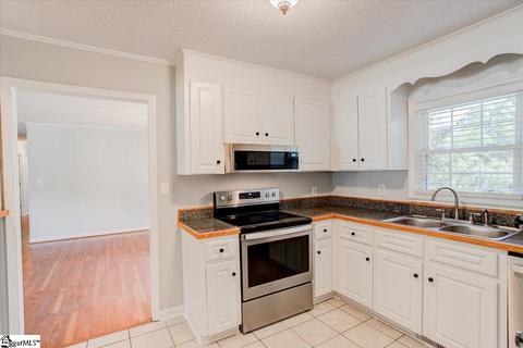 336 E Celestial Dr, Greer, SC 29651 photo 11