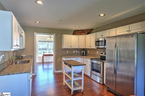 2 Viking Dr, Greer, SC 29651 photo 14