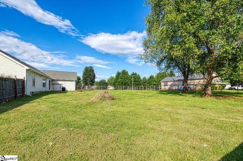 2 Viking Dr, Greer, SC 29651 photo 5