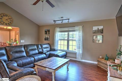 2 Viking Dr, Greer, SC 29651 photo 10