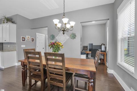 705 Roseclift Dr, Greer, SC 29651 photo 9