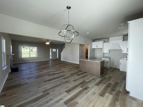 216 B St, Greer, SC 29651 photo 4