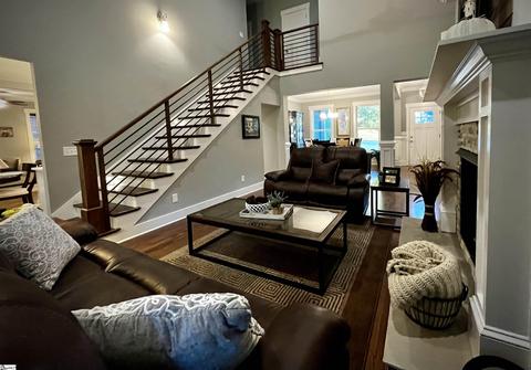 140 Fox Run Cir, Greer, SC 29651 photo 4