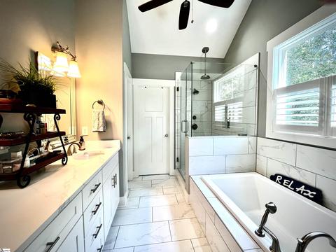 140 Fox Run Cir, Greer, SC 29651 photo 10