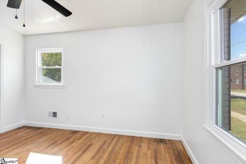 1 12th St, Greer, SC 29651 photo 28