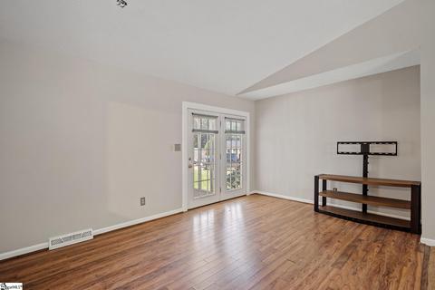 100 Sylvan Dr, Greer, SC 29650 photo 9