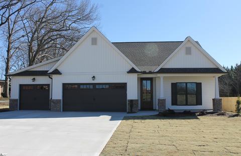 44 A Dendy St, Pelzer, SC 29669 photo 1