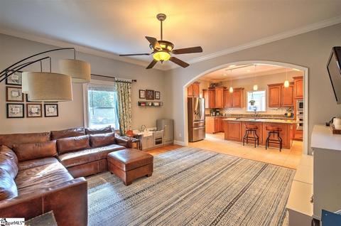 367 Holiday St, Pelzer, SC 29669 photo 4