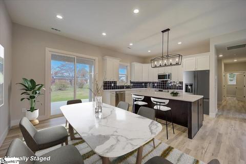 102 Leake Dr, Simpsonville, SC 29681 photo 10