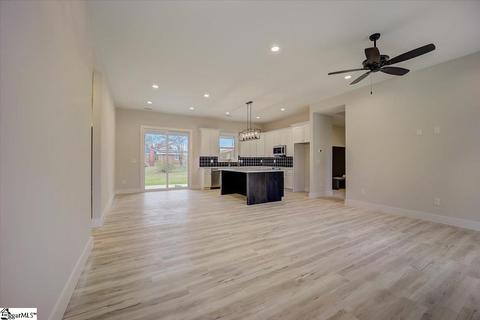 102 Leake Dr, Simpsonville, SC 29681 photo 7