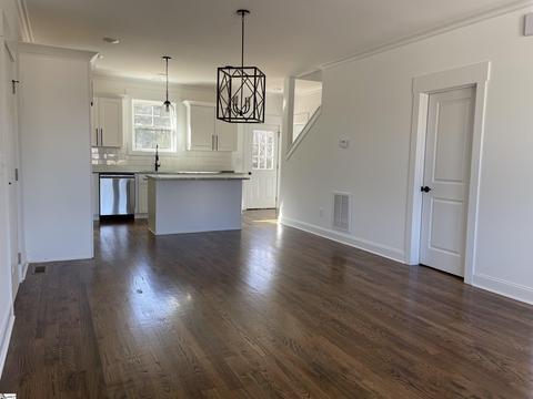 8 Forest Glenn Ct, Pelzer, SC 29669 photo 6