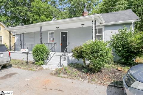 111 Gamble Ln, Easley, SC 29640