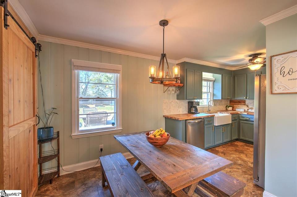 515 Ridgewood Dr, Greer, SC 29651 photo 8