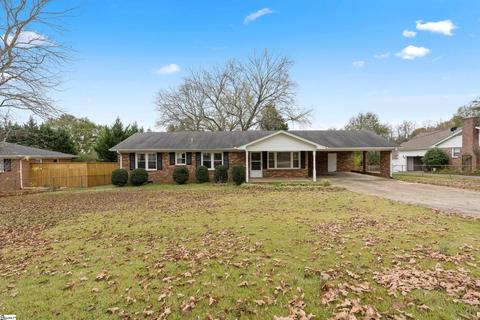 18 Embry St, Taylors, SC 29687