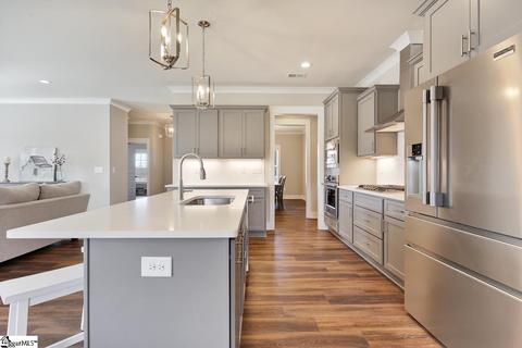 300 Silverlimb Ln, Taylors, SC 29687 photo 5