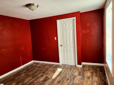 506 E Robinson St, Gaffney, SC 29340 photo 6