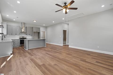 8 20th St, Greer, SC 29651 photo 9