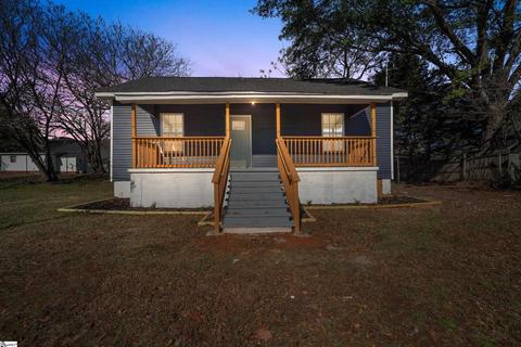 8 20th St, Greer, SC 29651 photo 2