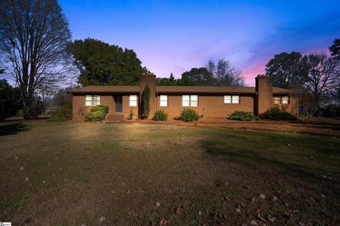 207 Oates Ave, Easley, SC 29640 photo 2