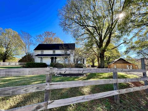 560 Rogers Rd, Pelzer, SC 29669 photo 2