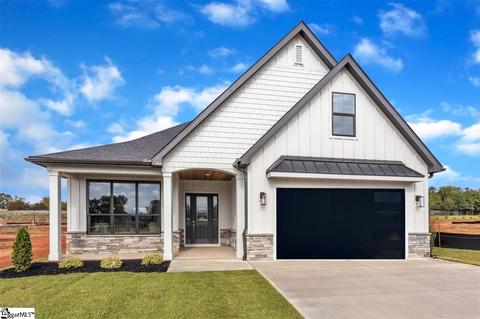 410 Coltop Ct, Simpsonville, SC 29681