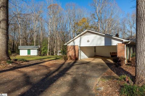 8 Rollingreen Rd, Greer, SC 29651 photo 4