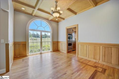 320 Pine Dr, Greer, SC 29651 photo 7