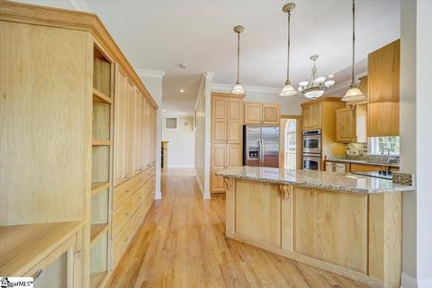 320 Pine Dr, Greer, SC 29651 photo 10