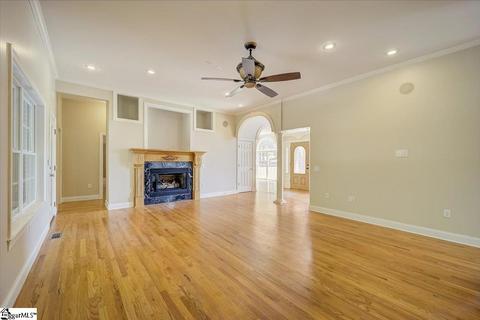 320 Pine Dr, Greer, SC 29651 photo 6