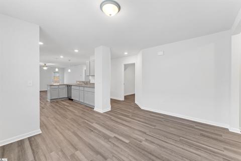 112 W Compass Way, Easley, SC 29640 photo 8