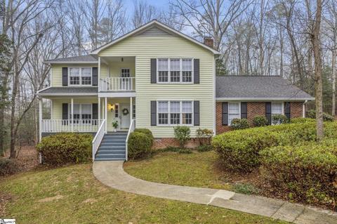404 Holly Tree Ln, Simpsonville, SC 29681