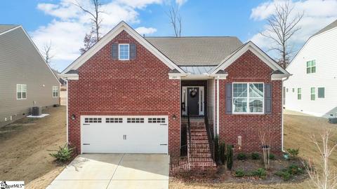 209 Double Crest Dr, Taylors, SC 29687