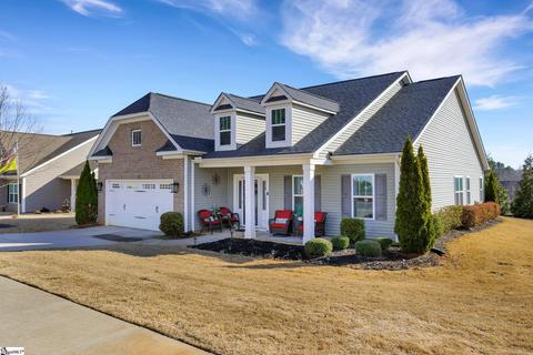 208 E Pyrenees Dr, Lyman, SC 29365 photo 2