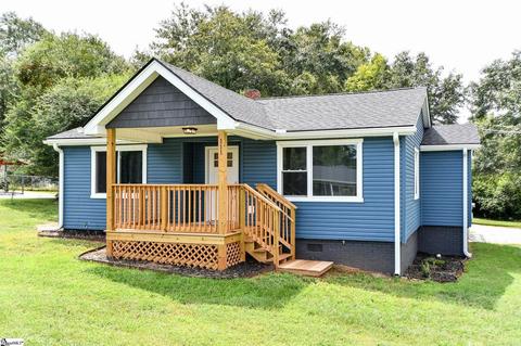 111 Hilltop Dr, Travelers Rest, SC 29690