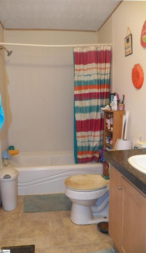 641 Hickory Dr, Startex, SC 29377 photo 8