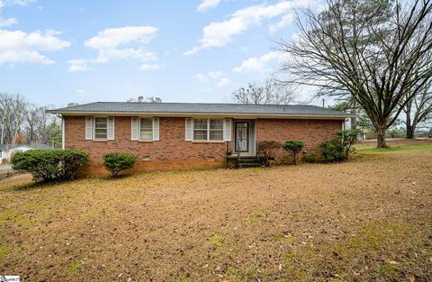 4 Pinecrest Dr, Williamston, SC 29697 photo 1
