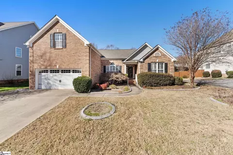 316 Stayman Ct, Simpsonville, SC 29681