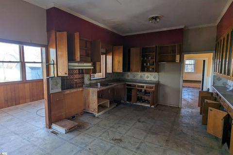 8960 Augusta Rd, Pelzer, SC 29669 photo 11