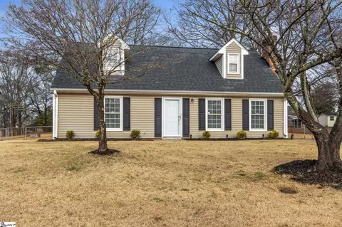 28 Clearfield Rd, Greenville, SC 29607